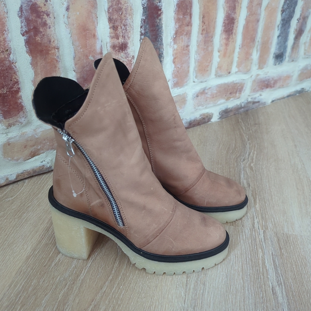 NEW Free People Zip Jack Leather Slouch Bootie Spiced Chai Org. $198 - Picture 3 of 15